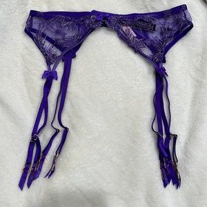 Victoria Secret Purple  with silver stars Garter Belt